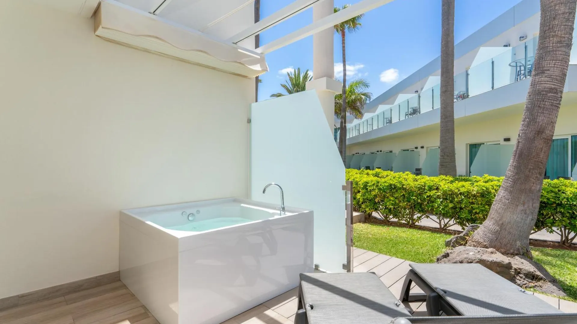 Barcelo Corralejo Sands Hotel