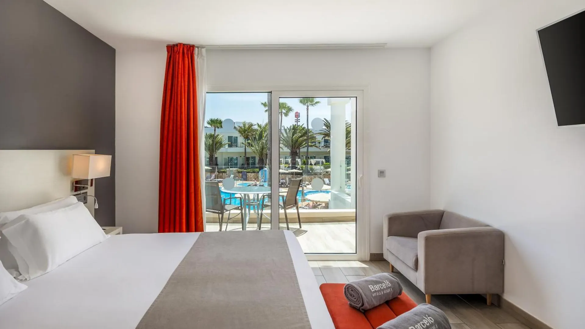 Barcelo Corralejo Sands Hotel