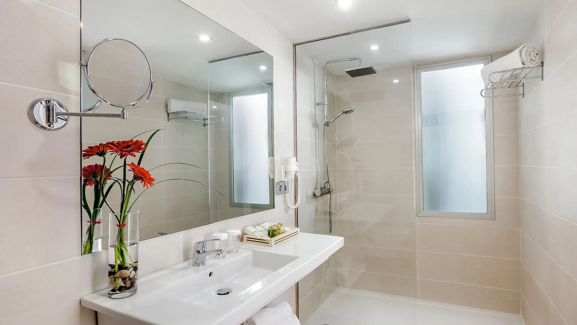 Barcelo Corralejo Sands Hotel
